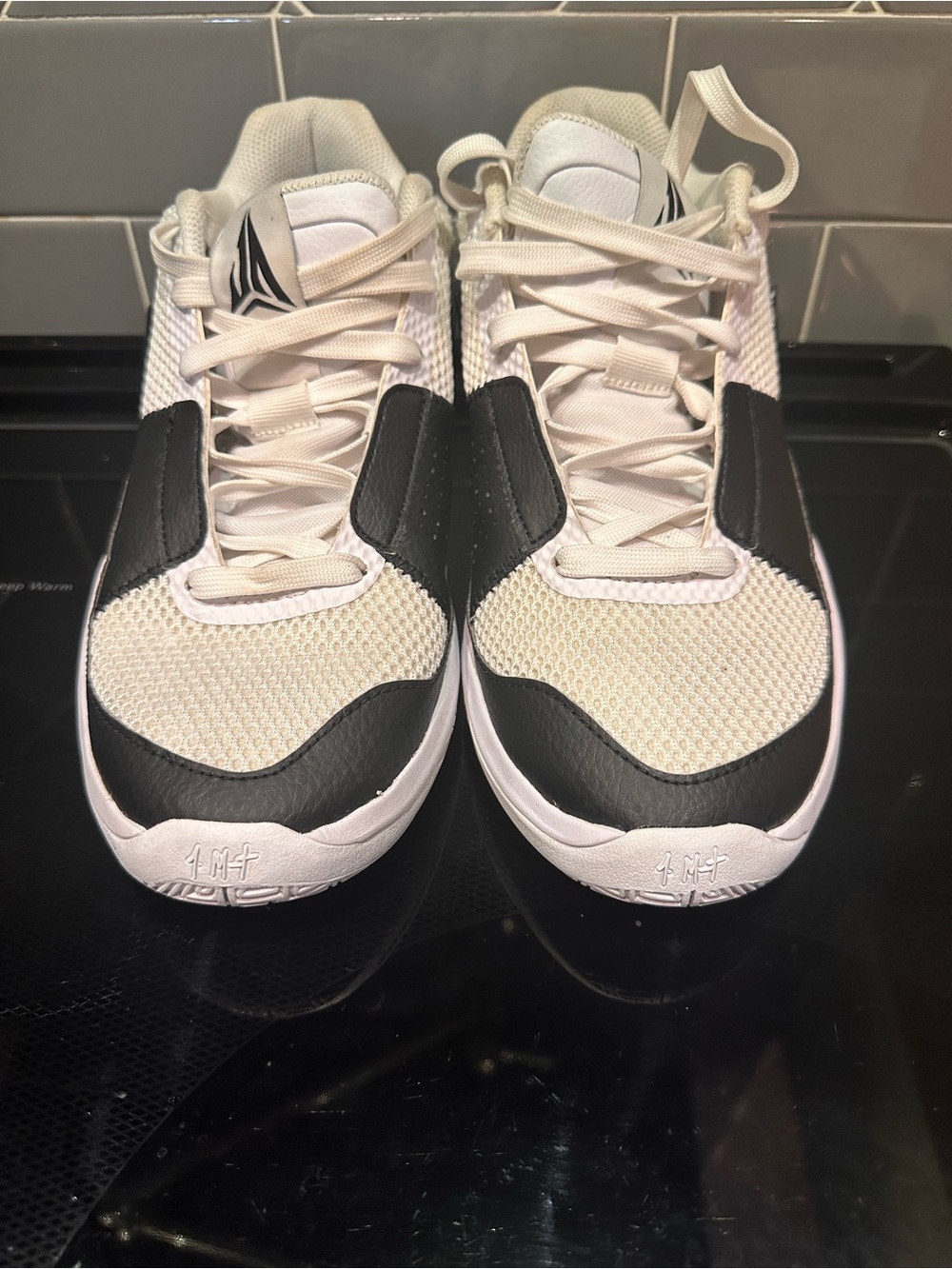 JA 1 Ja Morant Basketball Sneakers in White and Black Men’s 7.5/ Women’s 9